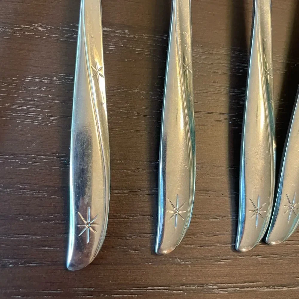 Oneida Community Vintage Starburst Grapefruit Spoons set of 8!